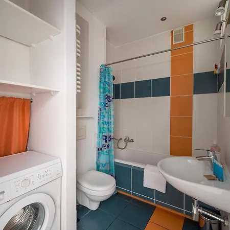 Kino Femina Pleasant Apartment *